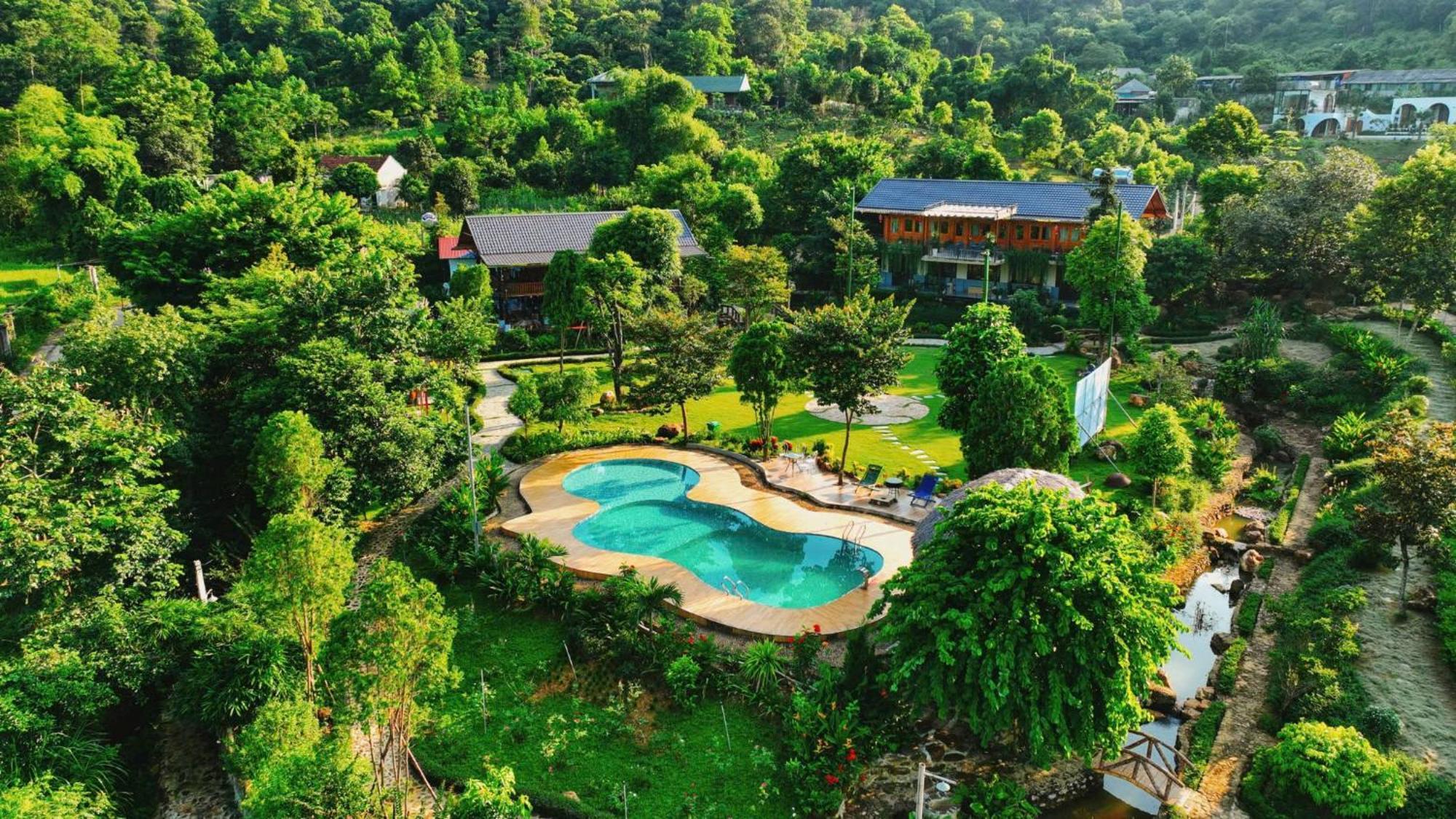 Muong Dy Retreat lều *
