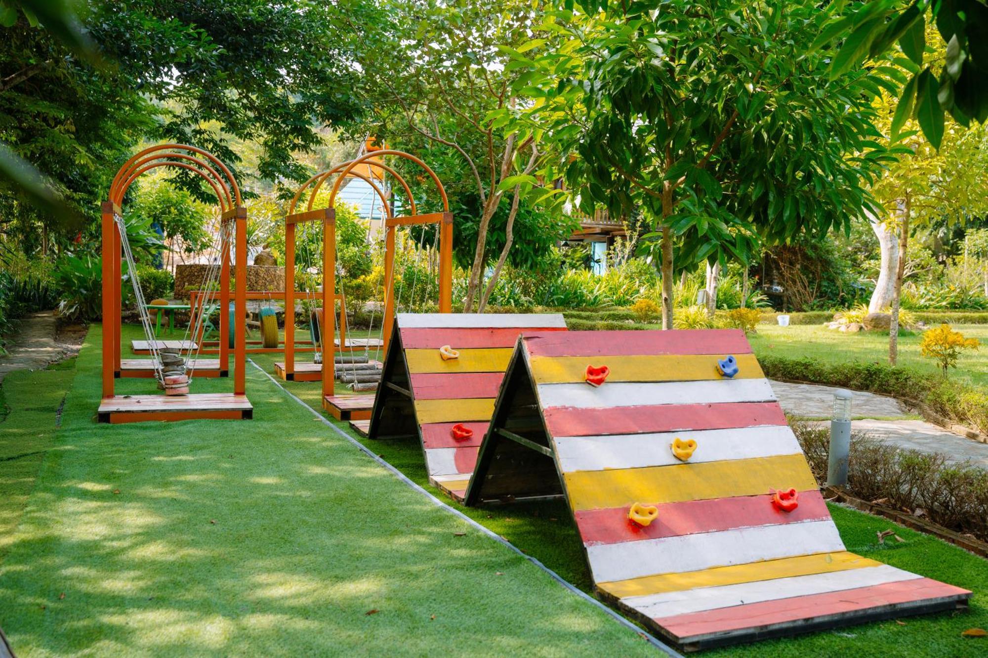 Muong Dy Retreat *