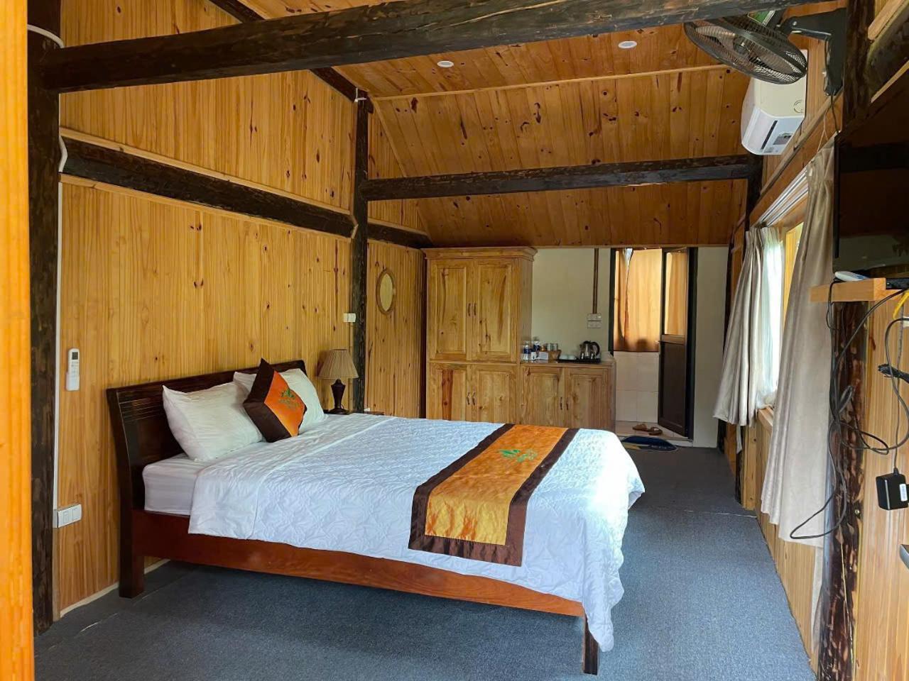 Muong Dy Retreat